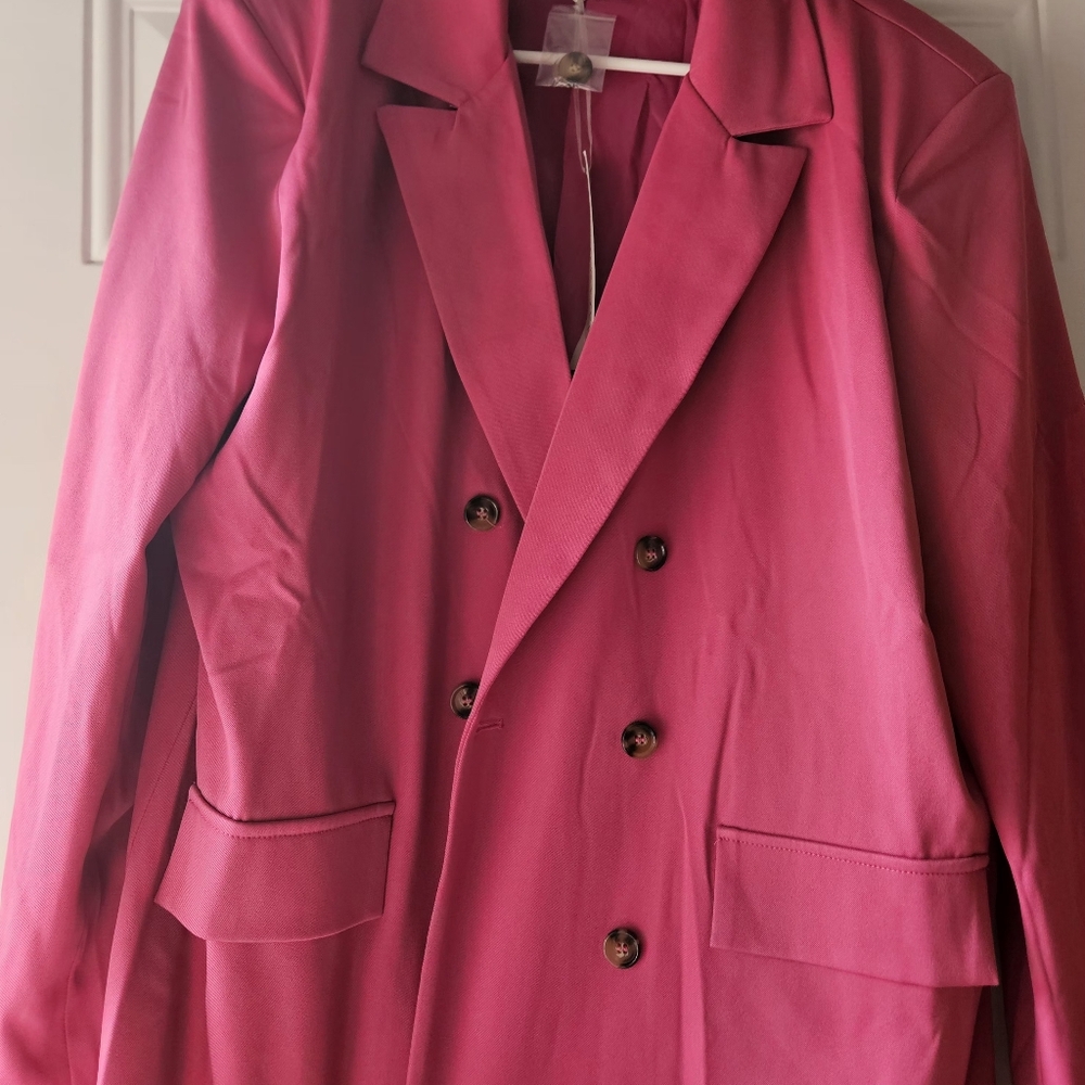 Blazer - Picture 5 of 6